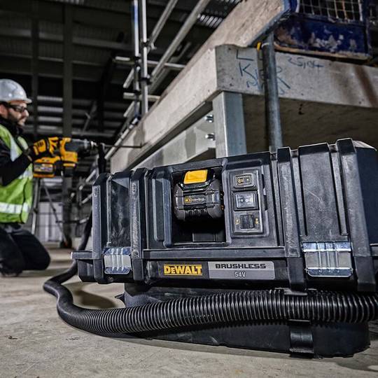 Пилосос на дистанційному управлінні акумуляторний XR FLEXVOLT з 2-ма акумуляторами DeWALT DCV586MT2