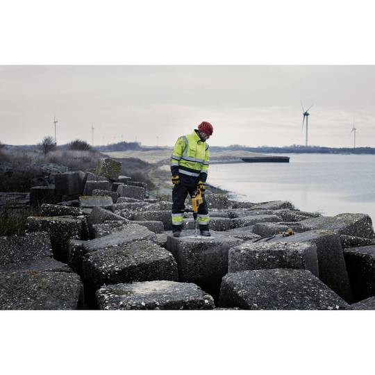 Трехрежимный перфоратор аккумуляторный SDS MAX в кейсе DeWALT DCH481N