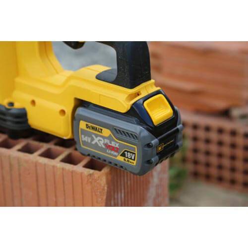 Пила ALLIGATOR аккумуляторная с аккумулятором XR FLEXVOLT DeWALT DCS398T2