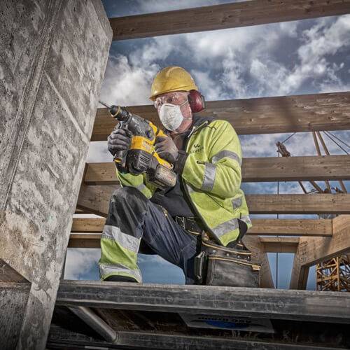 Трехрежимный перфоратор аккумуляторный SDS-Plus в кейсе DeWALT DCH333NT