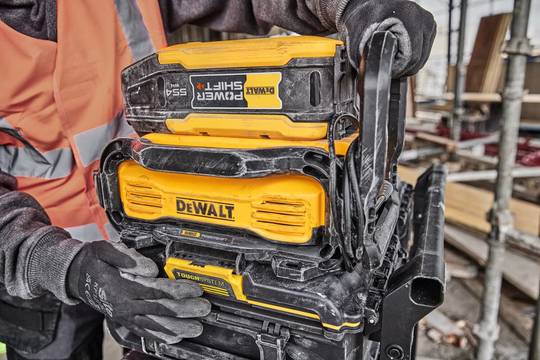 Зарядное устройство POWERSHIFT DeWALT DCBPSC0550