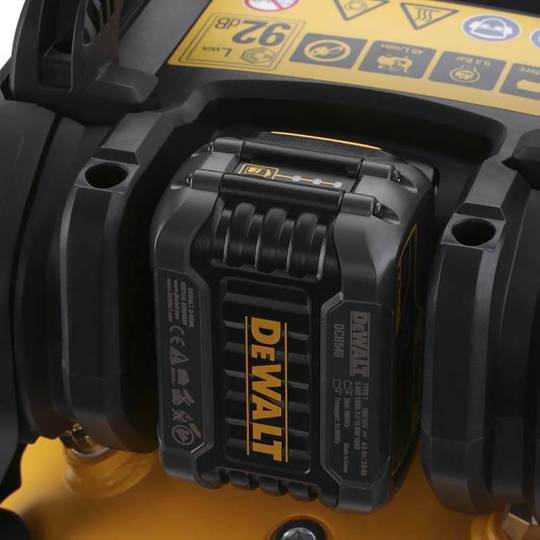 Компактный компрессор аккумуляторный XR FLEXVOLT с 2-мя аккумуляторами DeWALT DCC1054T2
