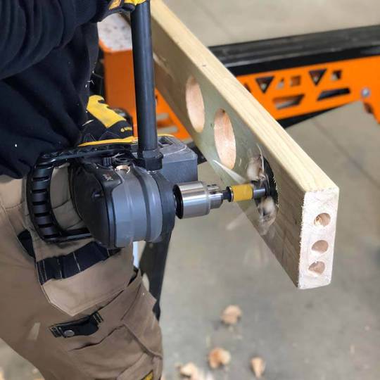 Кутова дриль акумуляторна XR FLEXVOLT в кейсі з 2-ма акумуляторами DeWALT DCD460T2