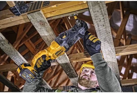 Мощная угловая дрель аккумуляторная XR FLEXVOLT DeWALT  DCD470N