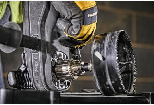 Мощная угловая дрель аккумуляторная XR FLEXVOLT DeWALT  DCD470N