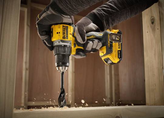 Дриль-шуруповерт акумуляторний безщітковий DeWALT DCD794D2T