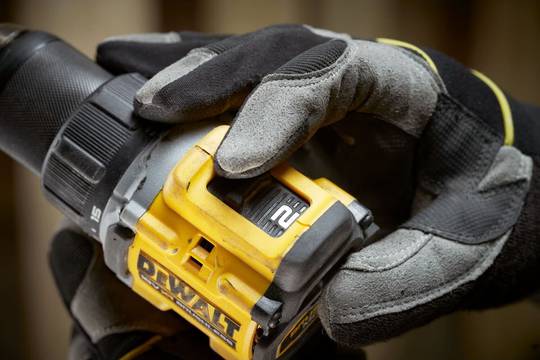 Дриль-шуруповерт акумуляторний безщітковий DeWALT DCD794D2T
