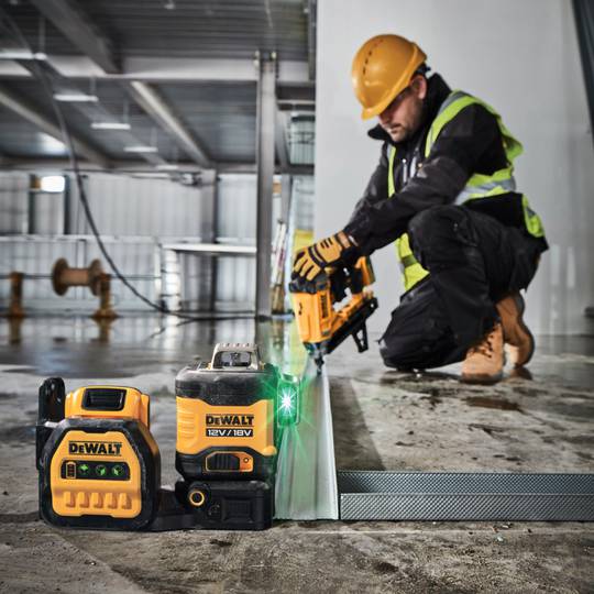 Уровень лазерный линейный DeWALT DCE089D1G18