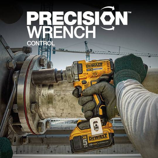 Бесщёточный ударный гайковерт аккумуляторный в кейсе DeWALT DCF894HNT