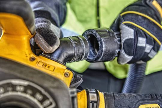 Акумуляторний штроборіз XR FLEXVOLT в кейсі DeWALT DCG200NT