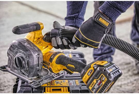 Штроборез аккумуляторный в кейсе с аккумулятором XR FLEXVOLT DeWALT DCG200T2