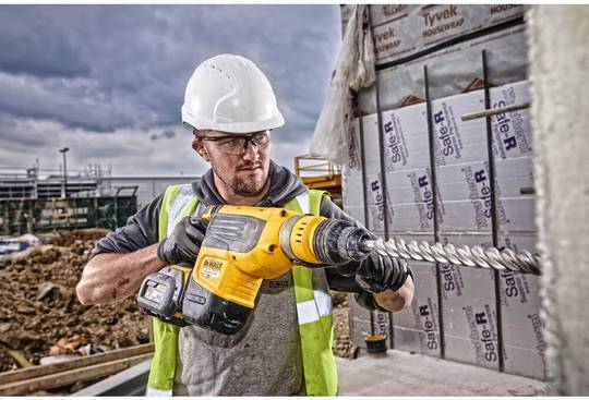 Двухрежимный перфоратор аккумуляторный SDS-MAX в кейсе с 2-мя аккумуляторами DeWALT DCH733X2