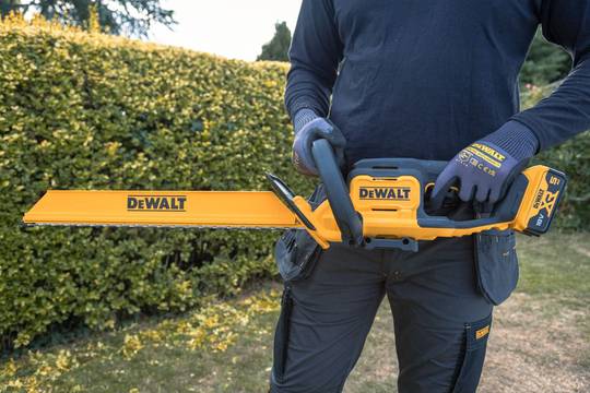 Кусторез аккумуляторный DeWALT DCMHT562P1