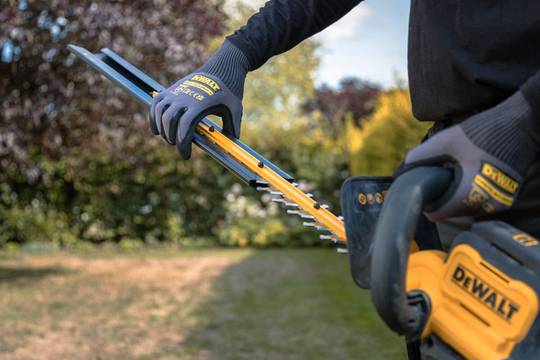 Кусторез аккумуляторный DeWALT DCMHT564N