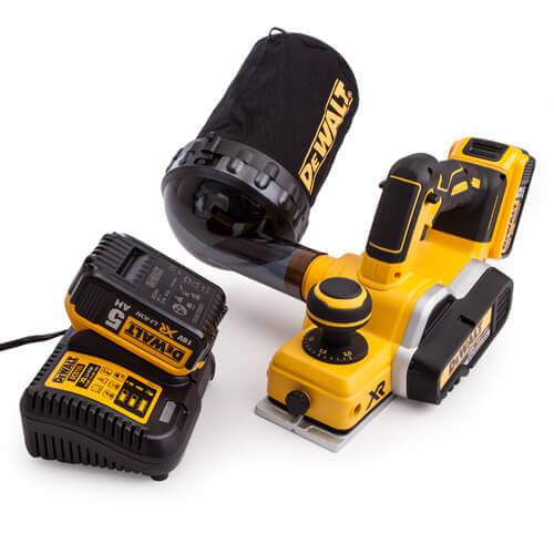 Аккумуляторный рубанок в кейсе с 2-мя аккумуляторами 5 Ач DeWALT DCP580P2