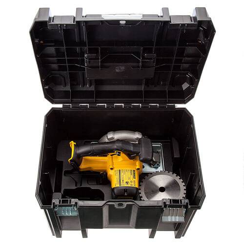 Дисковая пила по металлу аккумуляторная в кейсе DeWALT DCS373NT