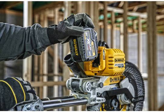 Торцювальна пилка акумуляторна XR FLEXVOLT XPS DeWALT DCS727N