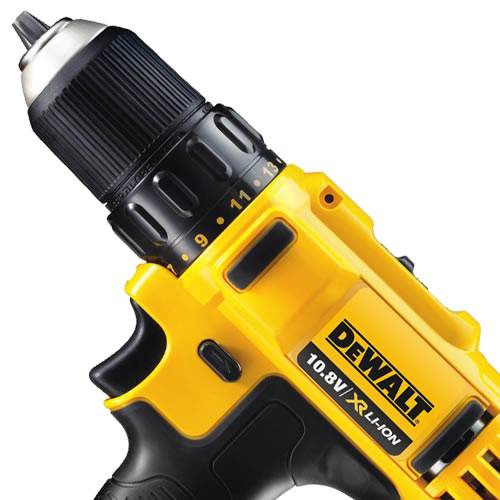 Дрель-шуруповерт аккумуляторная DeWALT DCD710N