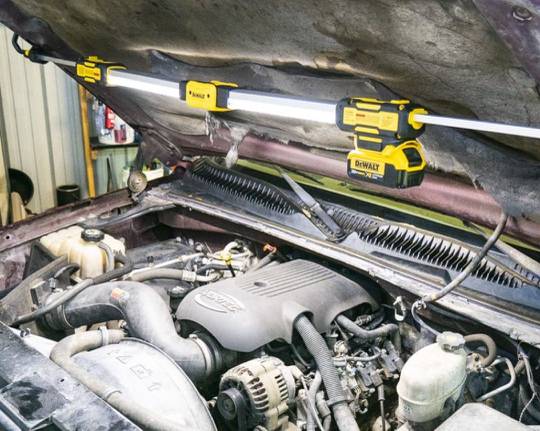 Ліхтар світлодіодний акумуляторний DeWALT DCL045