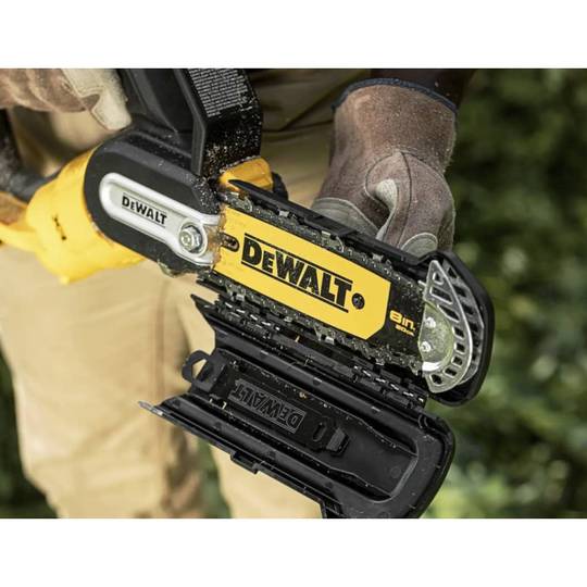Мини-пила цепная аккумуляторная безщёточная DeWALT DCMPS520N
